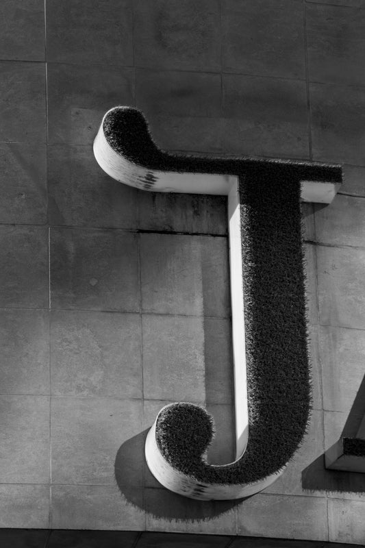 Lettre J